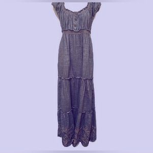 Women’s Chelsea and Violet Size M Embroidered Denim Maxi Dress